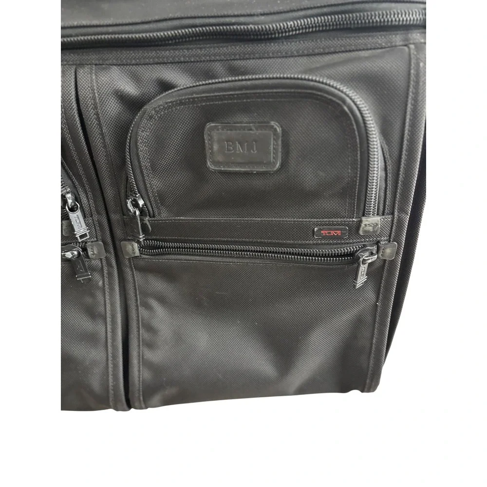 Tumi Alpha Ballistic Nylon Rolling Garment Bag Black‎ Tri-Fold Suitcase BMJ